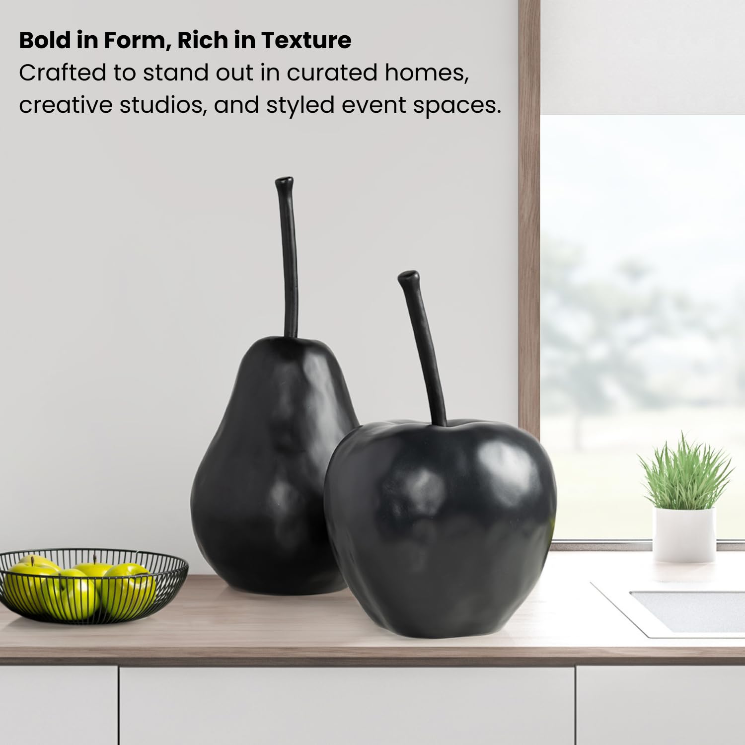 Apple black 3個 Apple White 1個 Free Vectors | 3 apples monochrome