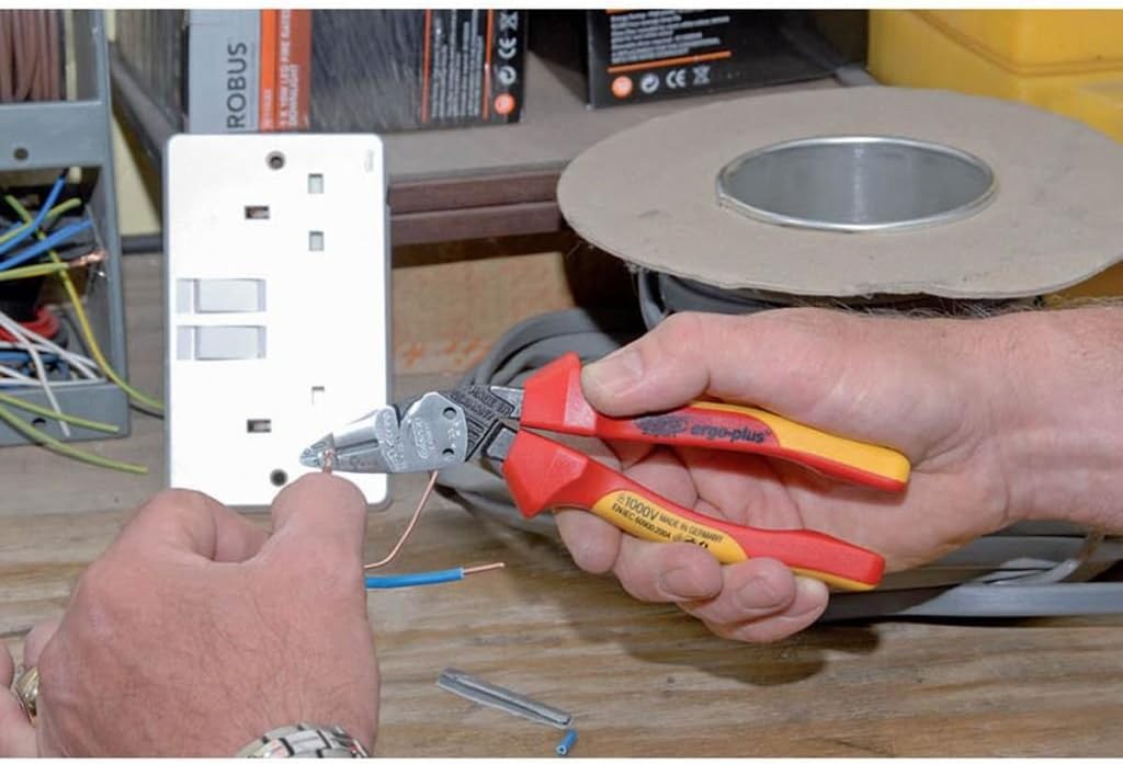 Knipex 31929 200mm Fully Insulated High Leverage Diagonal Side Cutters