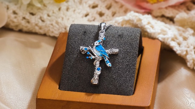 Amazon.com: ONEFINITY Blue Jay Necklace 925 Sterling Silver Blue