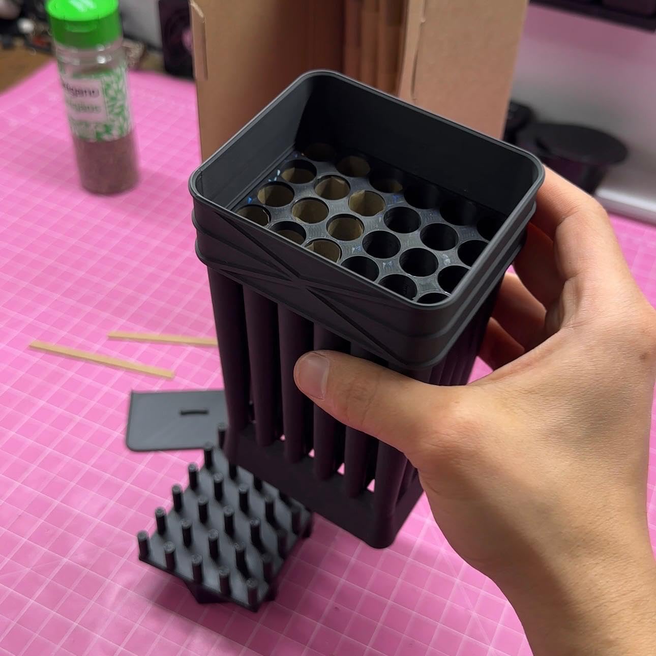 NIPRO 30 v2 – Maschine zum Befüllen von vorgefertigten Cones (King) für Filter bis 6 mm (Universal) – inklusive Teiler für 30 bis 15 Stück