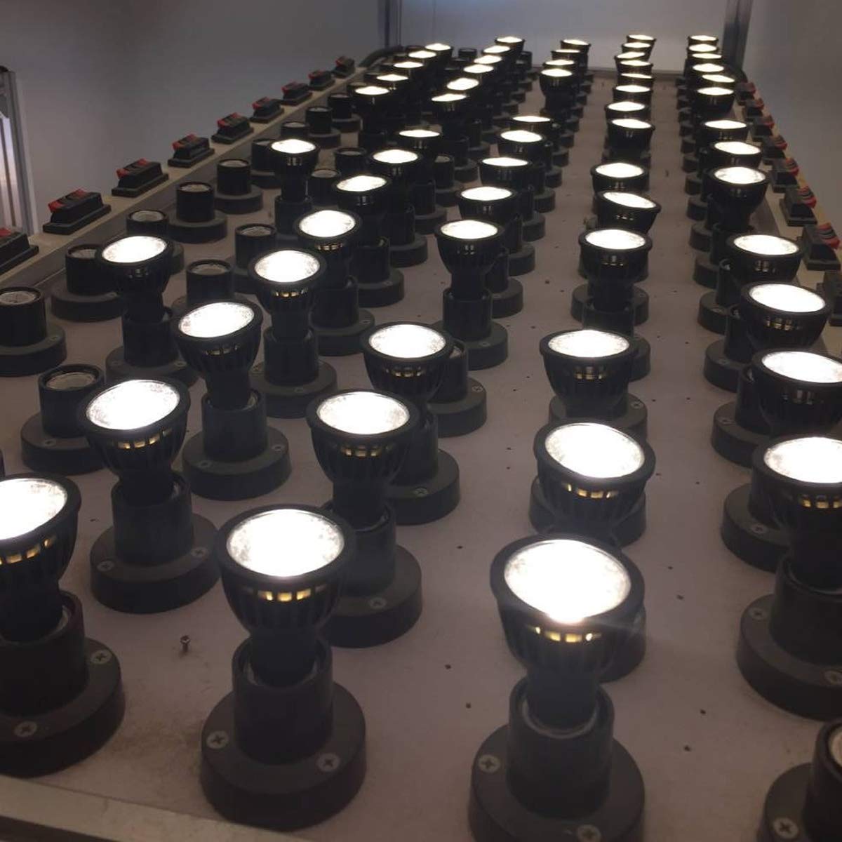 Amazon | Fwaytech ledスポット e26 ブラック 調光器対応 7W LED