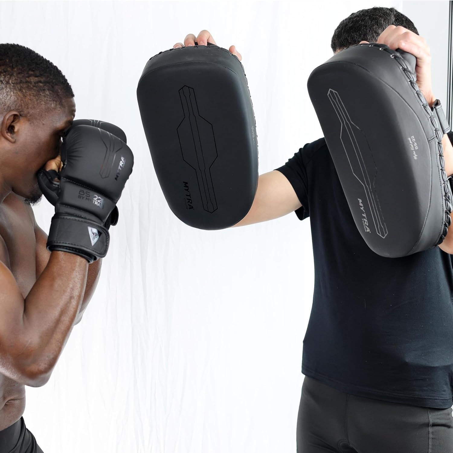 Mytra Fusion paos Muay Thai Curvo pao Muay Thai para Artes Marciales, Kickboxing, Taekwondo, Entrenamiento, paos Patadas Muay Thai Pads X 1 Unidad Individual