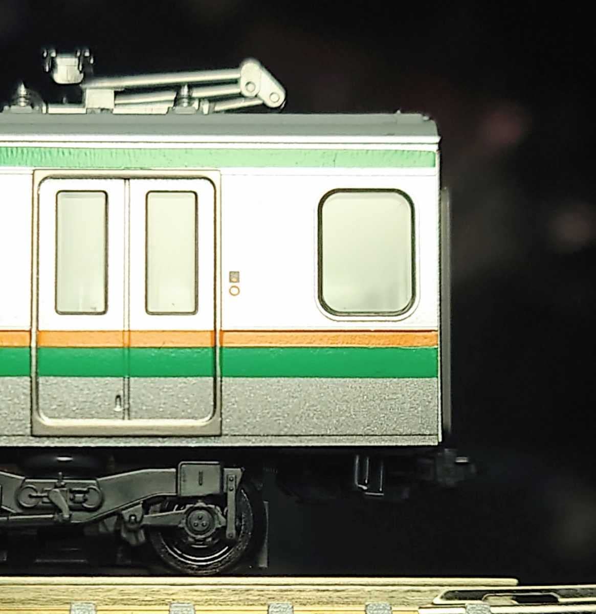 Amazon.co.jp: TOMIX E233系3000番代トイレタンク 車端部床下