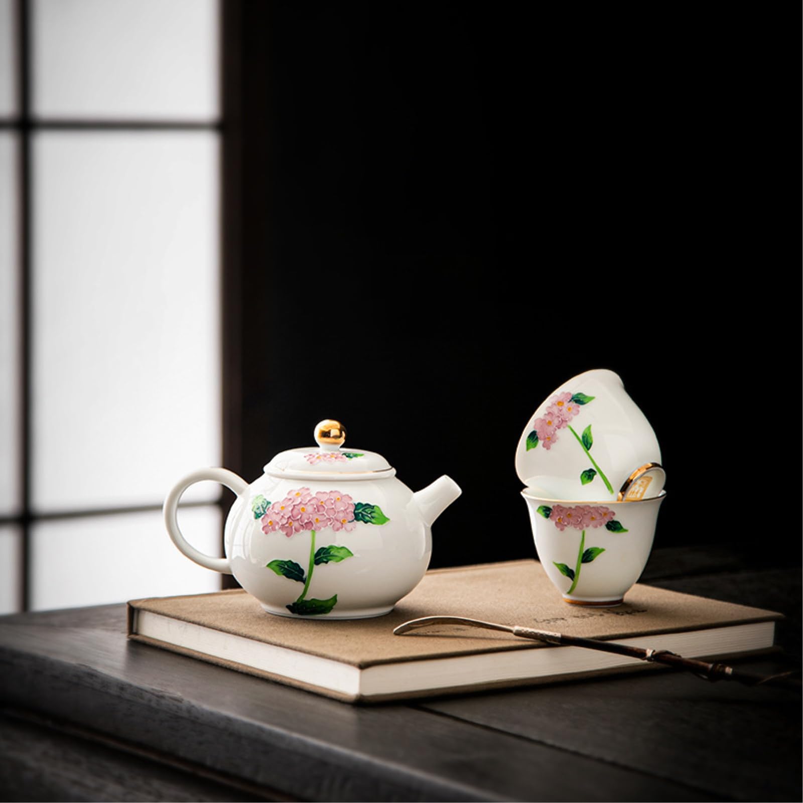 Té de hortensias pintado a mano de porcelana blanca, una olla de dos tazas de personalidad fresca y exquisita para el hogar, azul flor (caja)