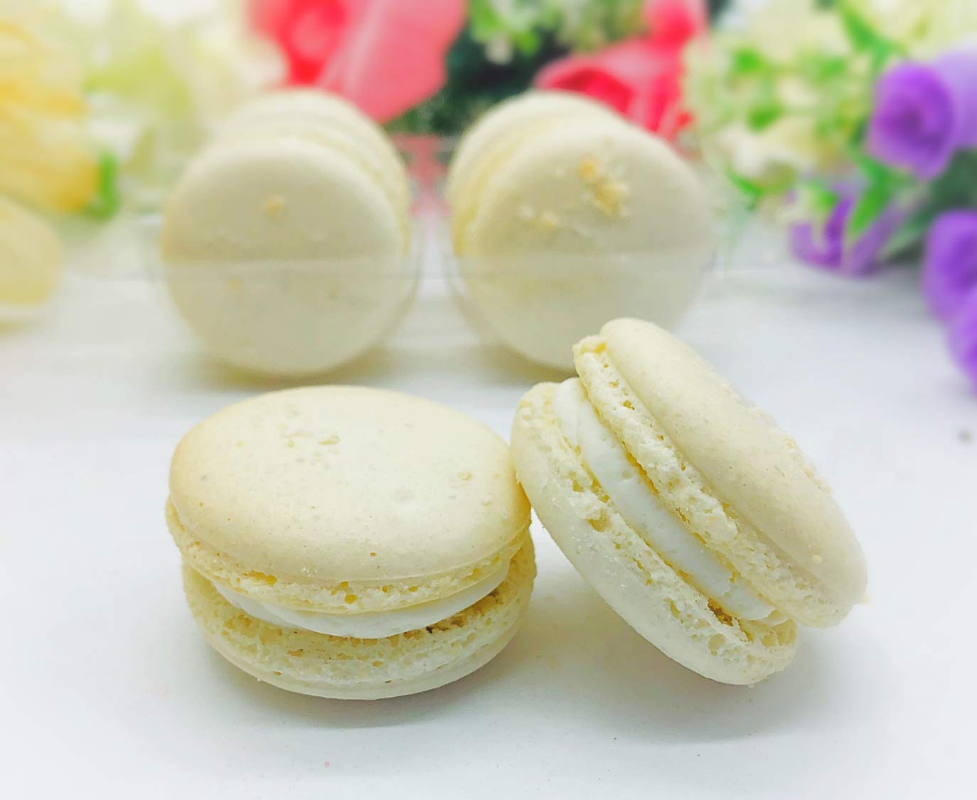 Special Holiday Macaron Gift Box (Coconut)