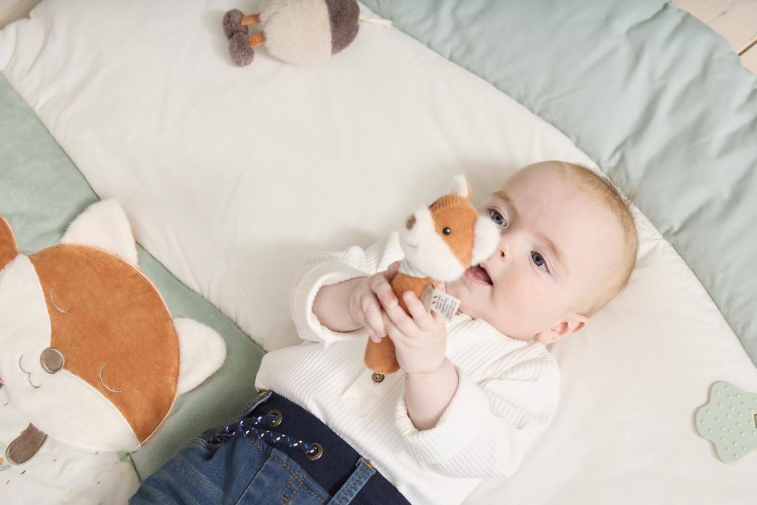 Sterntaler Spieldecke Fuchs Filou - 100x100cm - wattierte Baby Activity Decke mit Spiegelfolie, Quietsche, Rassel & Beißring - Krabbeldecke waschbar - Geschenk Idee - Jungen & Mädchen, lichtgrau