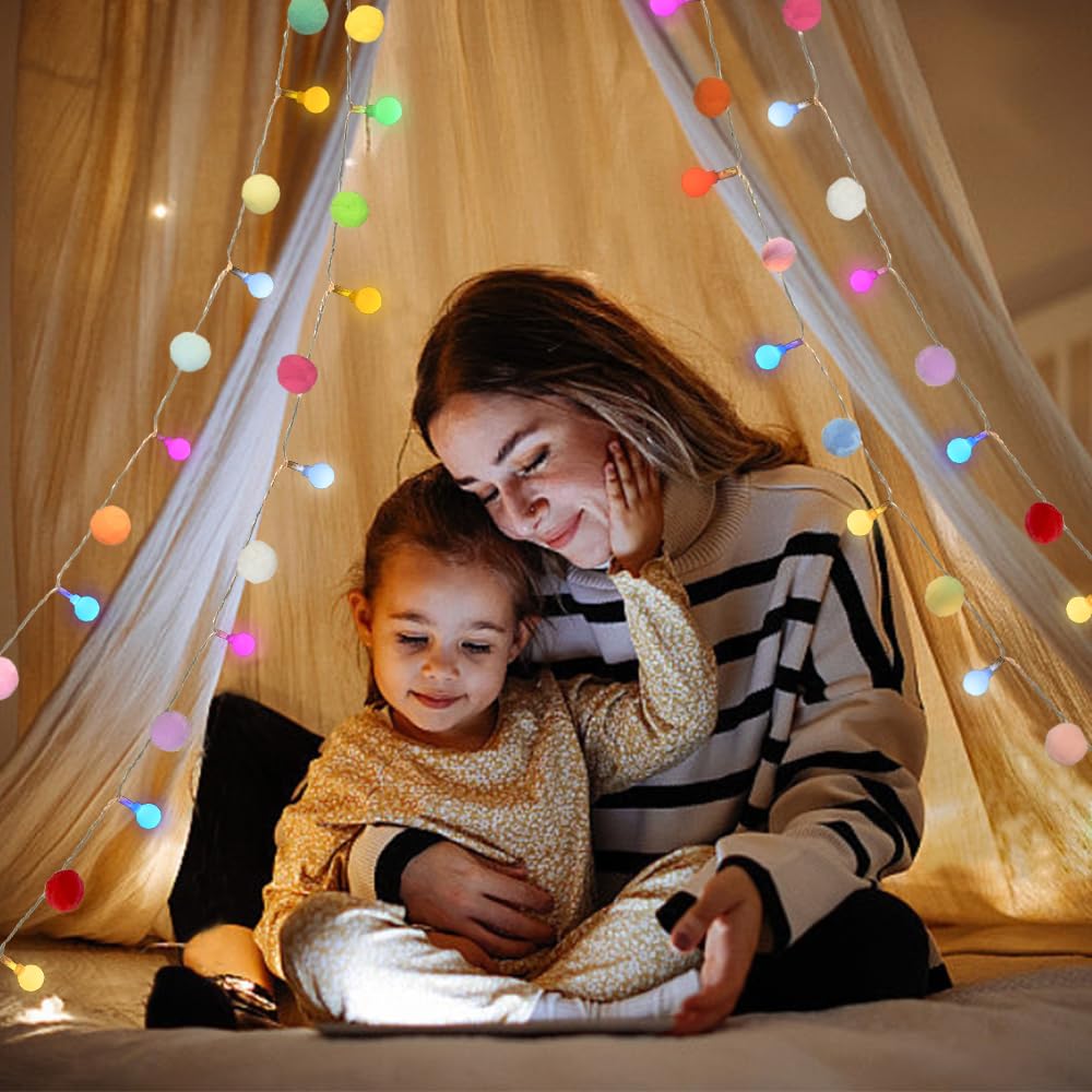 ChiRee Guirlande lumineuse de 2,5 m avec 20 pompons mignons, 20 boules colorées à DEL – Guirlande lumineuse d'intérieur à piles avec minuterie pour la maison, la chambre à coucher, la maison de jeu