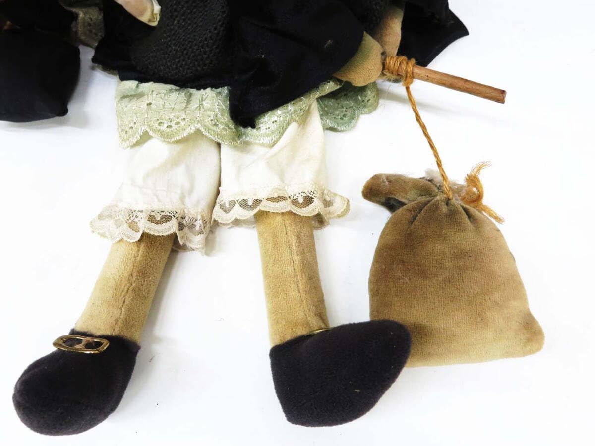 Amazon | 西洋人形 ほうきに乗った魔女 全長 約41cm 箒 ほうき 壁掛け