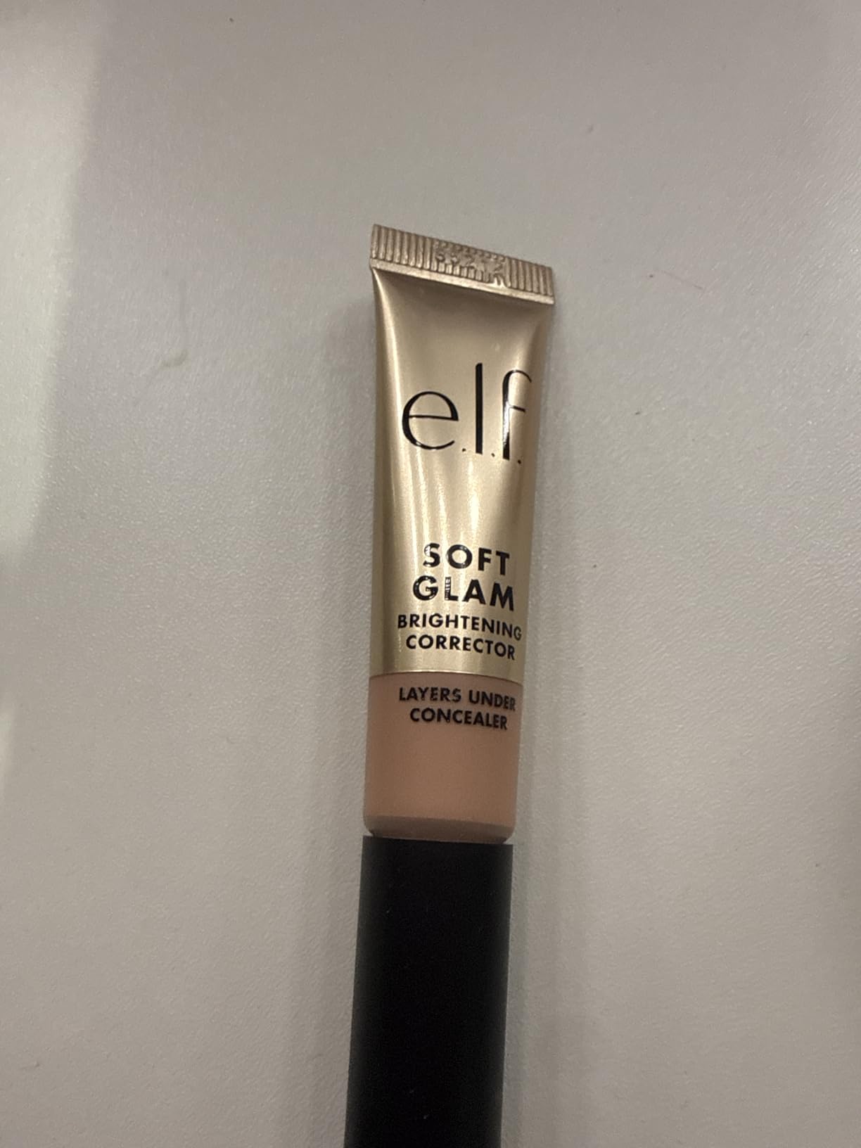 e.l.f. Soft Glam Brightening Corrector, Helps Minimize Dark Circles & Discoloration, Hydrating With A Natural Finish, Vegan & Cruelty-Free, Light Pink