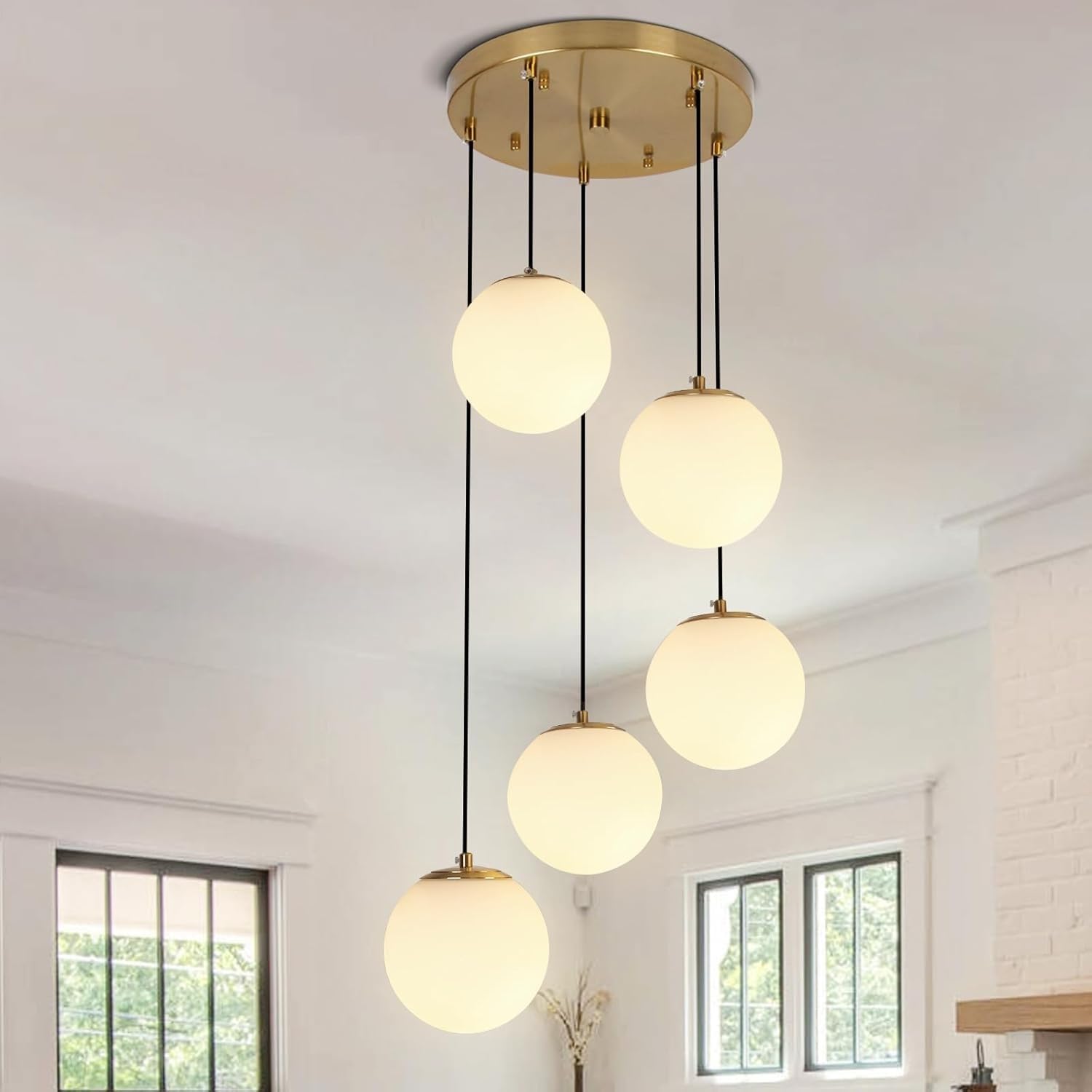 Luminaire suspendu moderne pour escalier et salon au design doré
