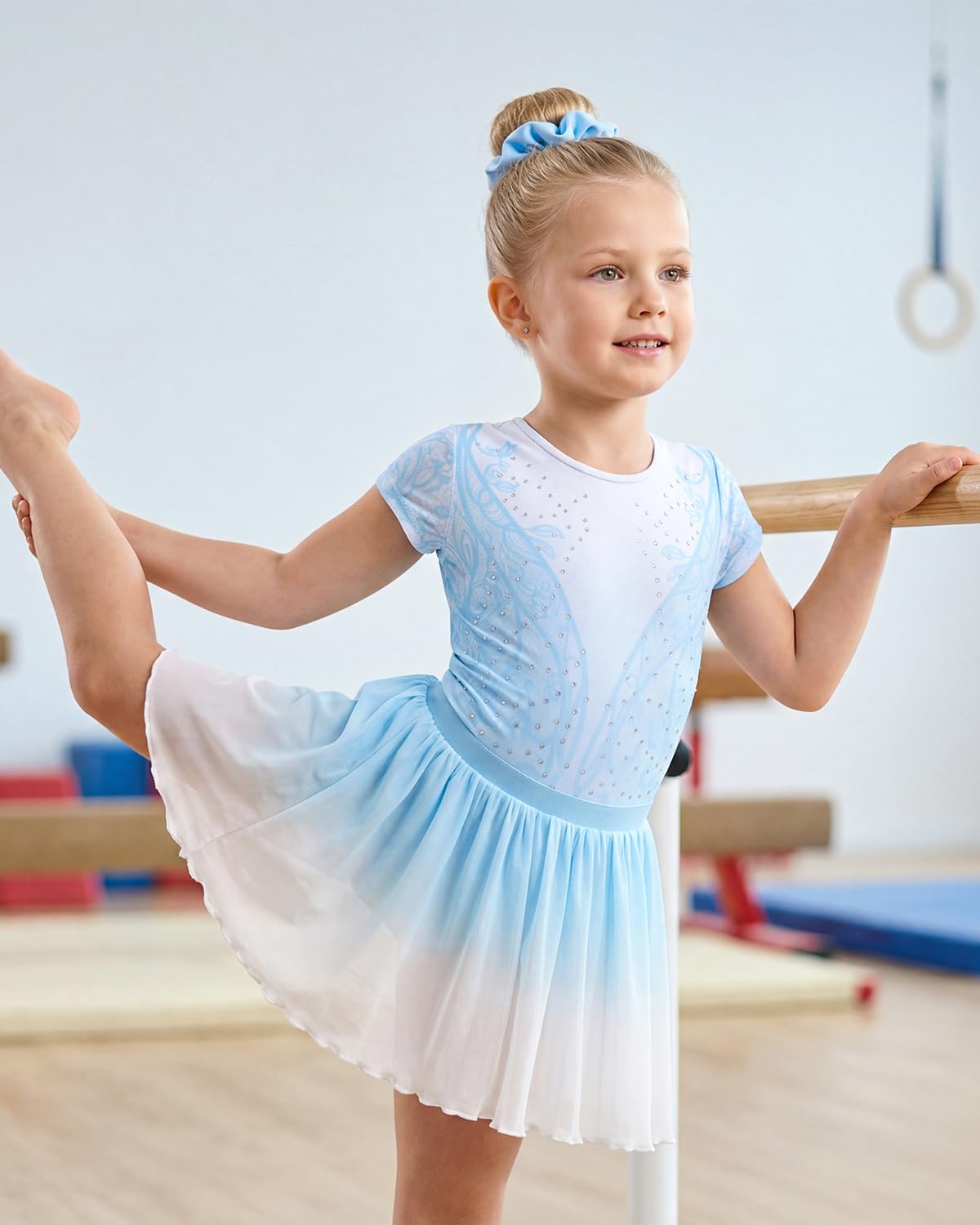 Gogokids Dziewczęcy trykot gimnastyczny ze spódnicą, krótki rękaw, błyszczące klejnoty i nadruk, odzież taneczna, 3-częściowy strój gimnastyczny, do baletu, jogi, występów, łącznie z opaską do włosów
