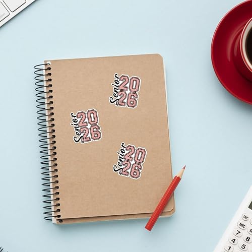 Miniatura 8 de (3 piezas) Adhesivo de graduación para adultos mayores 2026  Calcomanía motivacional de vinilo con cita de clase de 2026 impermeable para laptop,