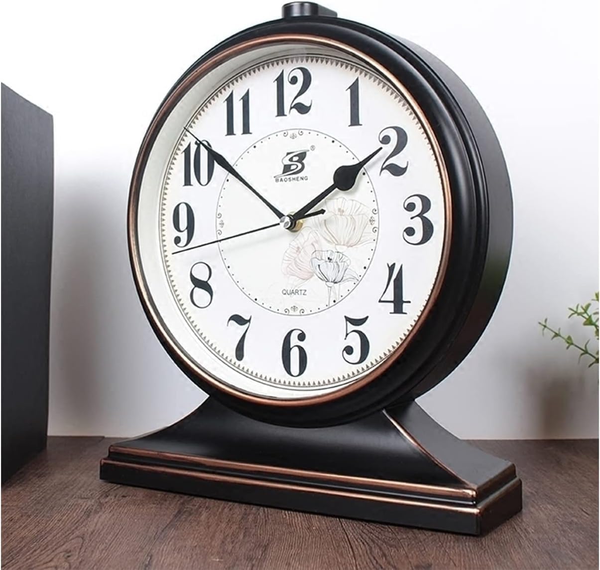 Wcxixo Mantel Clock, Silent Battery Decoration Clock in European Style, Antique Table Design Arabic Numerals, Battery Operated, for Living Room Shelf