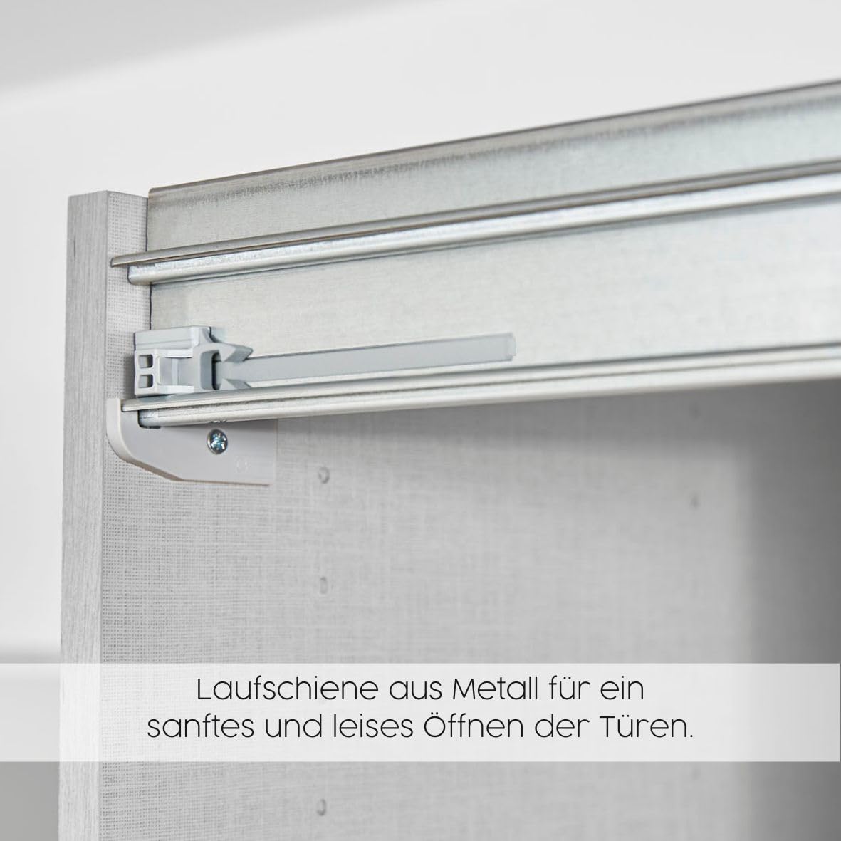 Rauch Möbel Caracas, Schwebetürenschrank, Grau metallic, Breite 136 cm | Kleiderschrank mit Schwebetüren, Schiebetüren, 1-türig, für Schlafzimmer, Kinderzimmer, Wohnzimmer, Gästezimmer, Garderobe