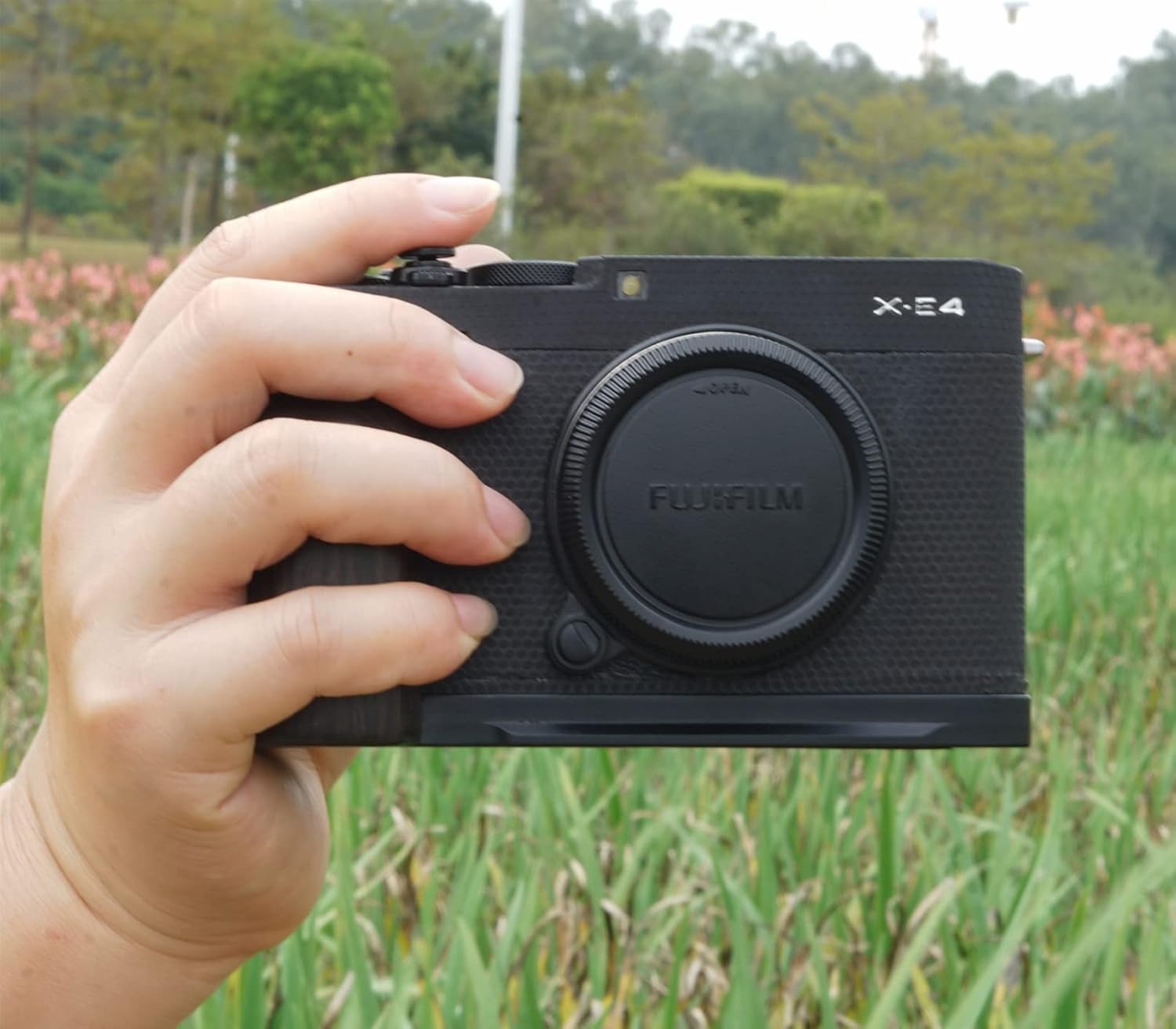 X-E4 Handgrip Quick Release Plate L Bracket Compatible with Fujifilm X-E4 Camera GP-XE4-B - Image 6