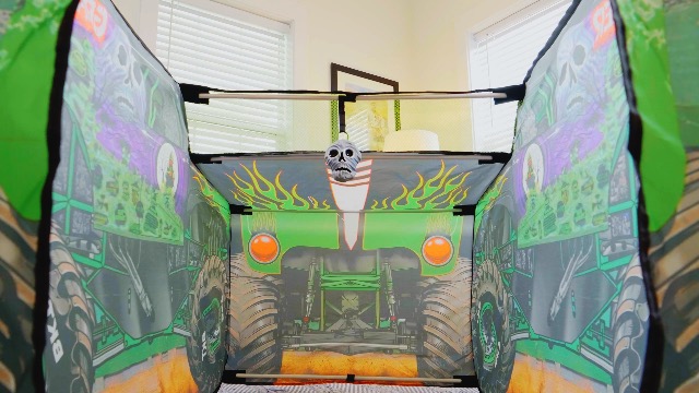 monster tent Watch Jam Grave Digger Pop Up with Musical Key Fob on Amazon Live Lidl Deutschland Tour rollt glass dome house Throw Hand:Left Easy access to your