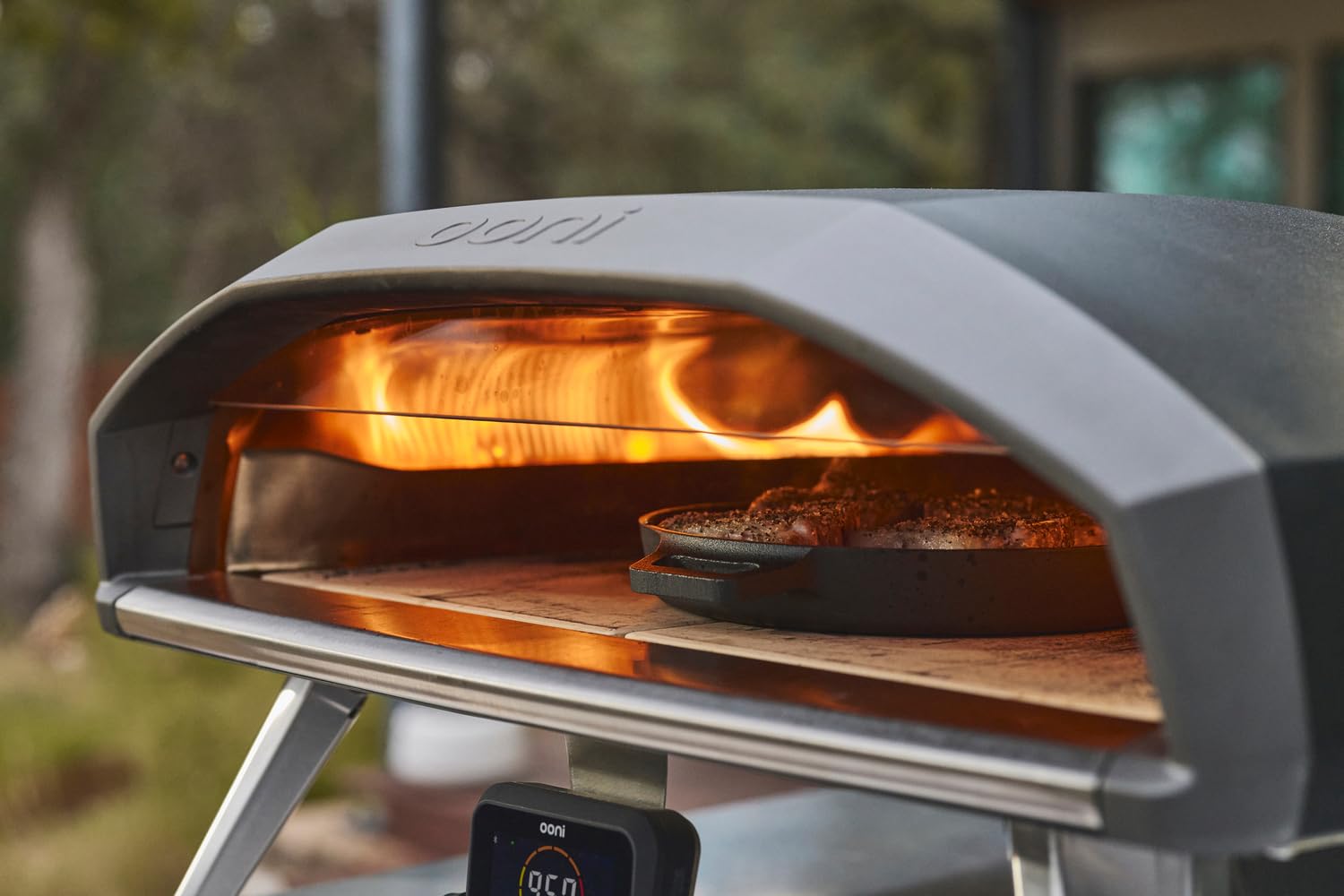 Ooni Koda 2 Pro – Four à Pizza à Gaz 18" – Noir Fonte – 2 Zones de Cuisson – Pizza Napolitaine en 60s – Four Extérieur Haute Performance - (37mbar Propane FR)