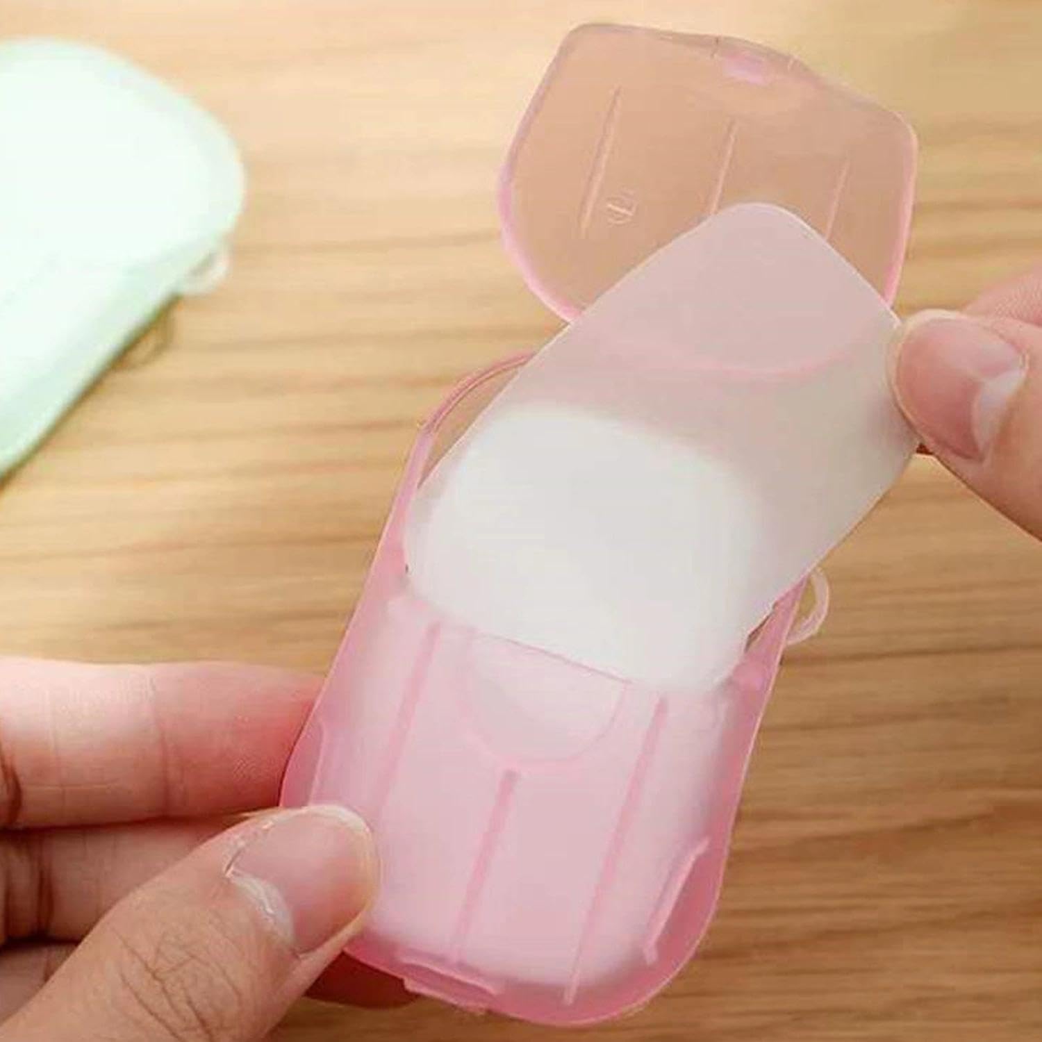 5 Confezioni Compatte di Fiocchi di Sapone per Mani Monouso e Fogli di Sapone di Carta Profumato con Scatola di Protezione, Perfetto per Schiuma Lavaggio Mani Durante Viaggi.