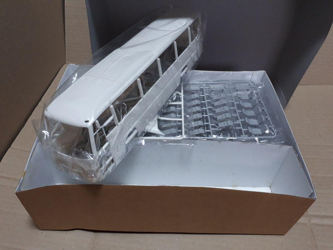 Amazon.co.jp: フジミ 132 いすゞ ガーラ ハイデッカー 京成バス