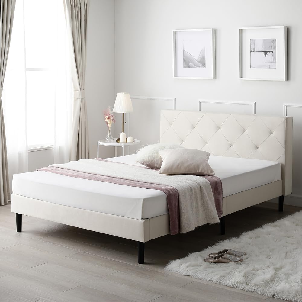 RASIK アイボリー セミダブルベッドフレーム 引き取りok(8000円) RASIK アイボリー セミダブルベッドフレーム 引き取りok(8000円