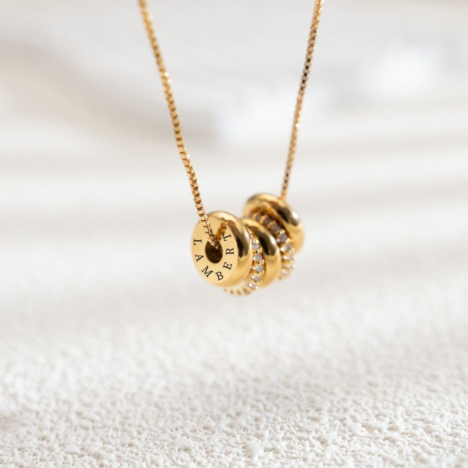 Personalizzato bambini collana con nome per mamma, inciso famiglia nome ciondolo collana, Festa della Mamma per nonna, inciso sfere