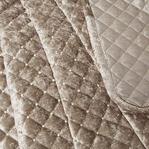 Parure de lit matelassée velours vison Emma Barclay Glamour 2 places