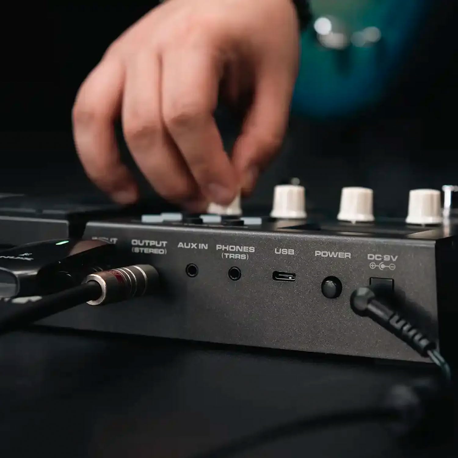 NUX MG-300 MKII Multi-Effektgerät Amp-Modeler Effektpedal für E-Gitarre + keepdrum Kopfhörer