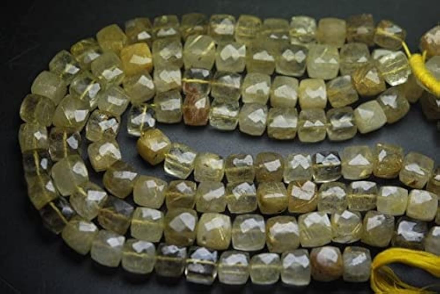 Quartz rutilé doré naturel perles cubes facettés 8mm fil 8 pouces pour création bijoux DIY
