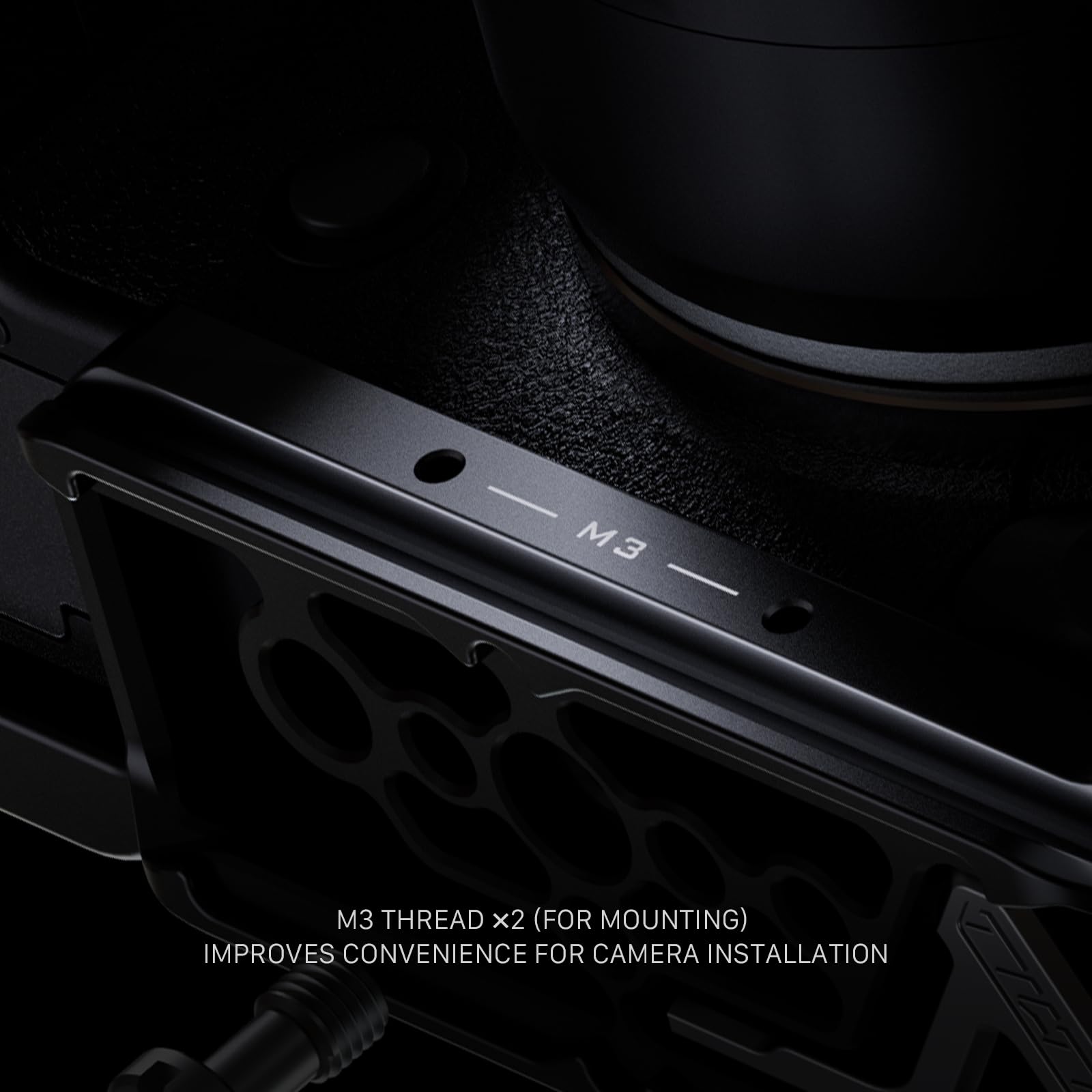 TILTA - Mezza gabbia per fotocamera compatibile con Canon R5 Mark II, con filettatura da 1/4"-20 e 3/8"-16 con punti di localizzazione, slitta fredda, colore nero TA-T68-HCC-B