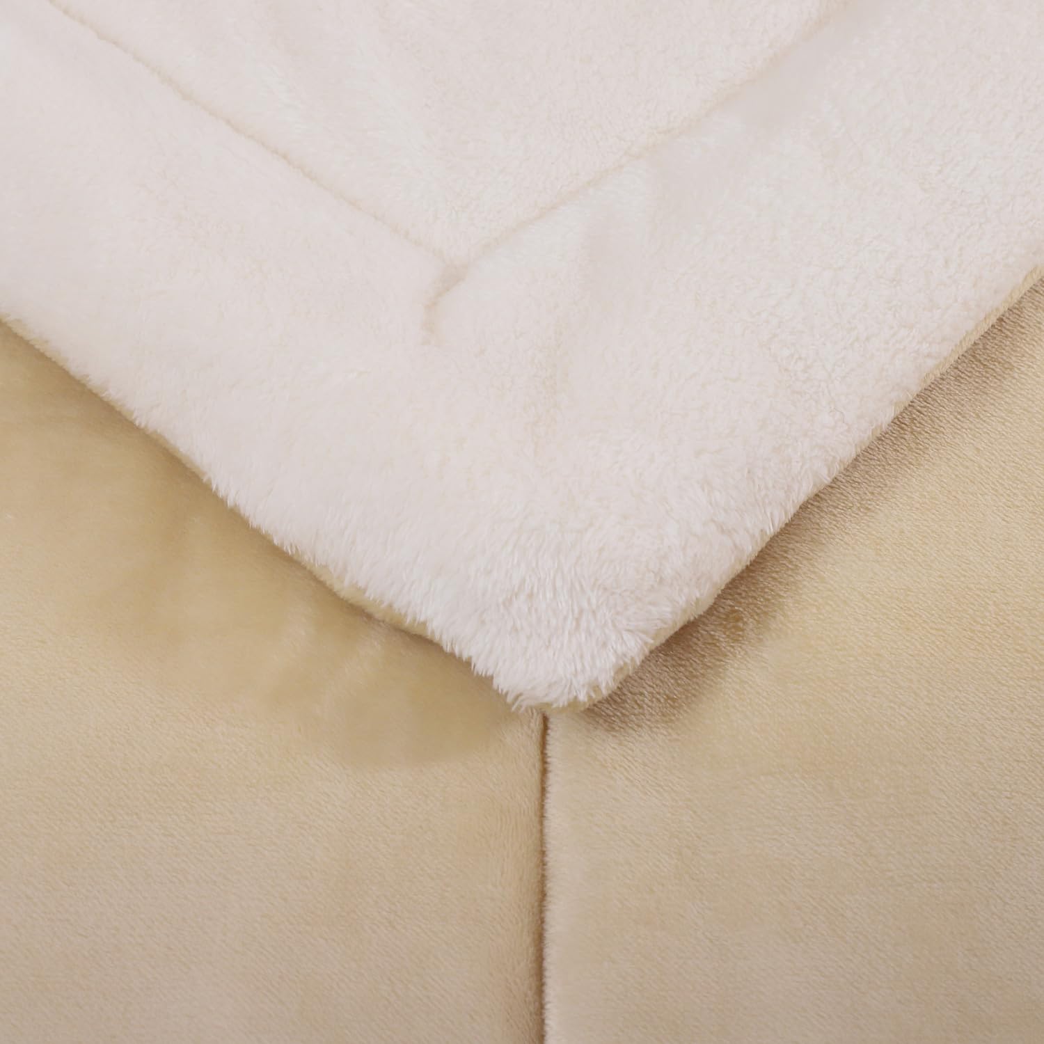 Amazon｜nishikawa 【 西川 】 hauu もちもちブランケット 綿入り