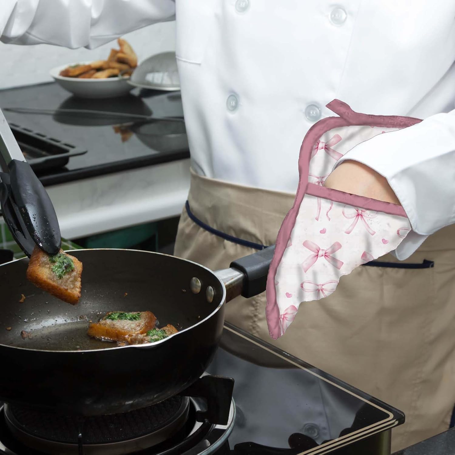 FREEBLOSS 2Pcs Bows Pattern Pot Holders for Kitchen Cotton Potholder Heat Resistant Oven Hot Pads Hot Pot Holder for Cooking Baking 7.9x9.5in/20x24cm - Image 5