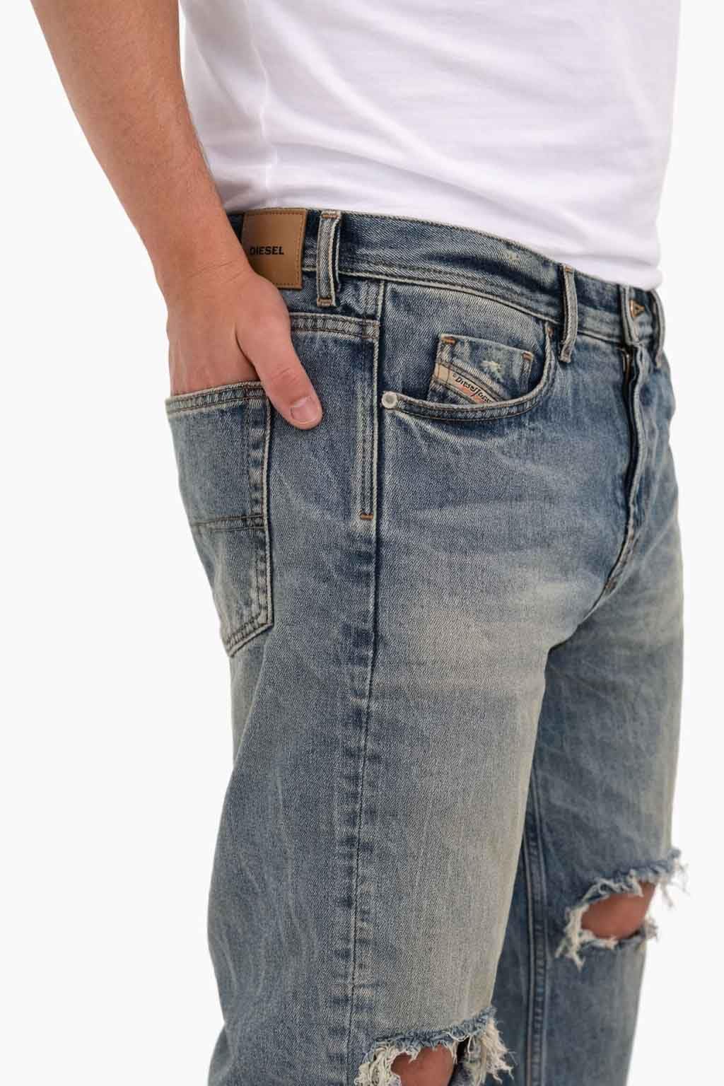 Diesel Dagh-XP 084ZS Jeans Uomo Regular Straight