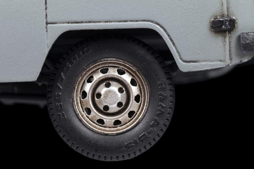 Zvezda 43002 500043002-1 500043002 – 1:43 UAZ 3909 Emergency Service – Plastic Construction Model Assembly Kit – for Beginners – Detailed, Unvarnished