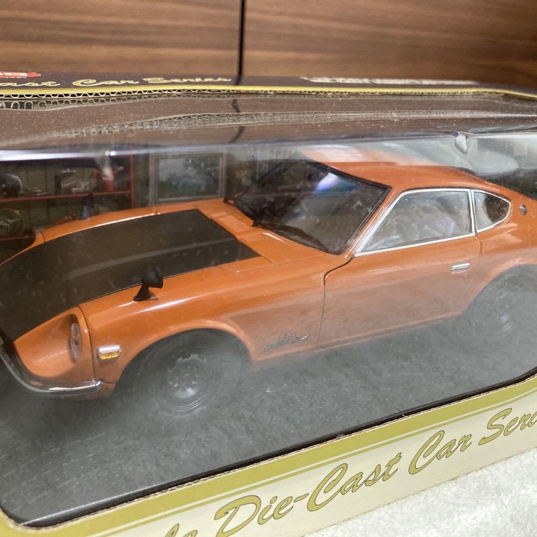 京商　 Fairlady Z432R 1/18 (初期箱)オレンジ 京商の初期箱ニッサン1/18 フェアレディZ432R（オレンジ）