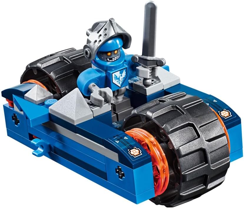 LEGO Nexo Knights Clay's Rumble Blade Kit (367 Piece)