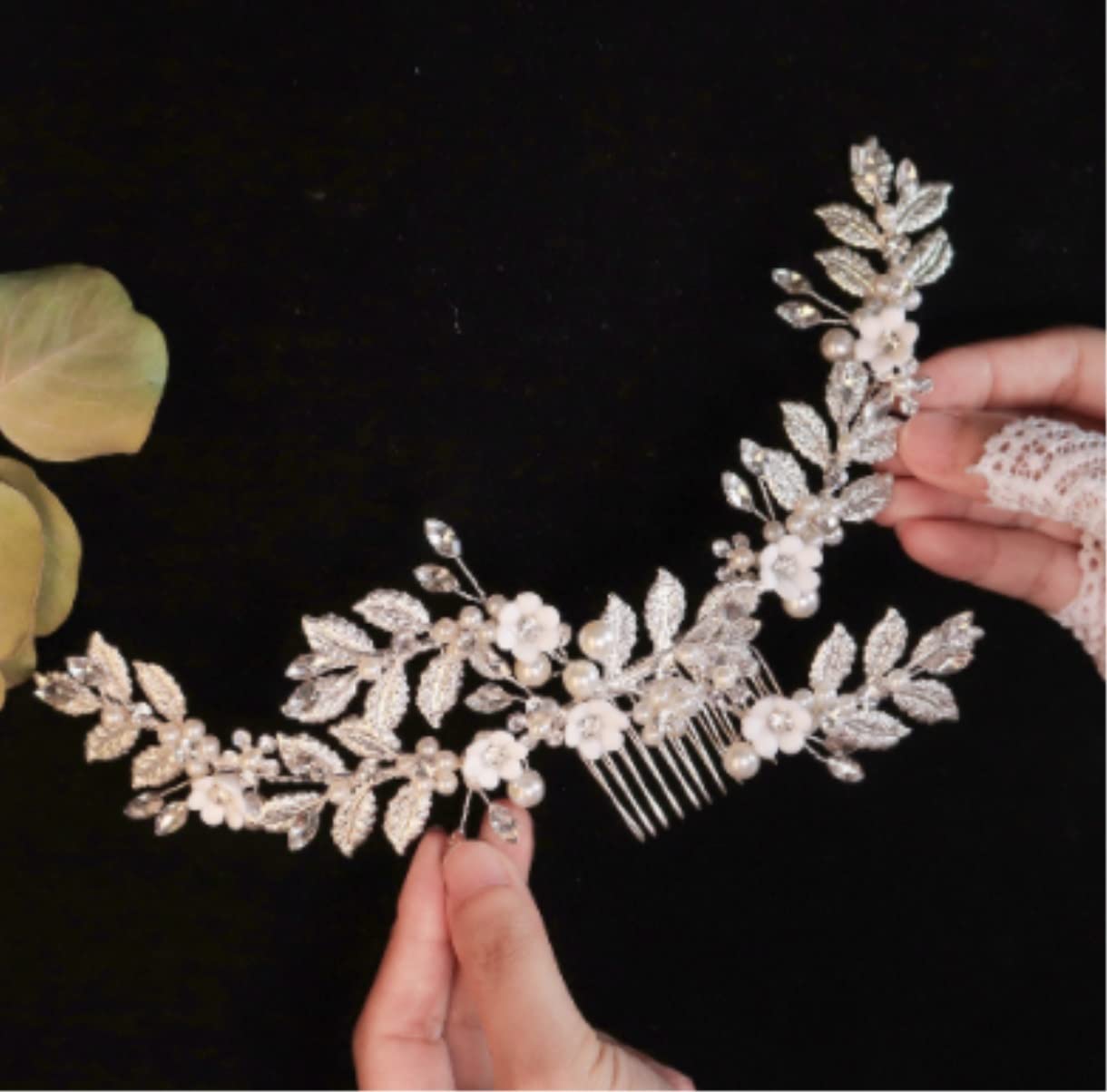 Grzebień do Włosów dla Panny Młodej Akcesoria do grzebieni bocznych dla kobiet z pomponem Retro ozdobne klipsy do włosów z grzebieniami Rhinestone Flower Spinka do włosów Grzebień do Włosów ślubna (B