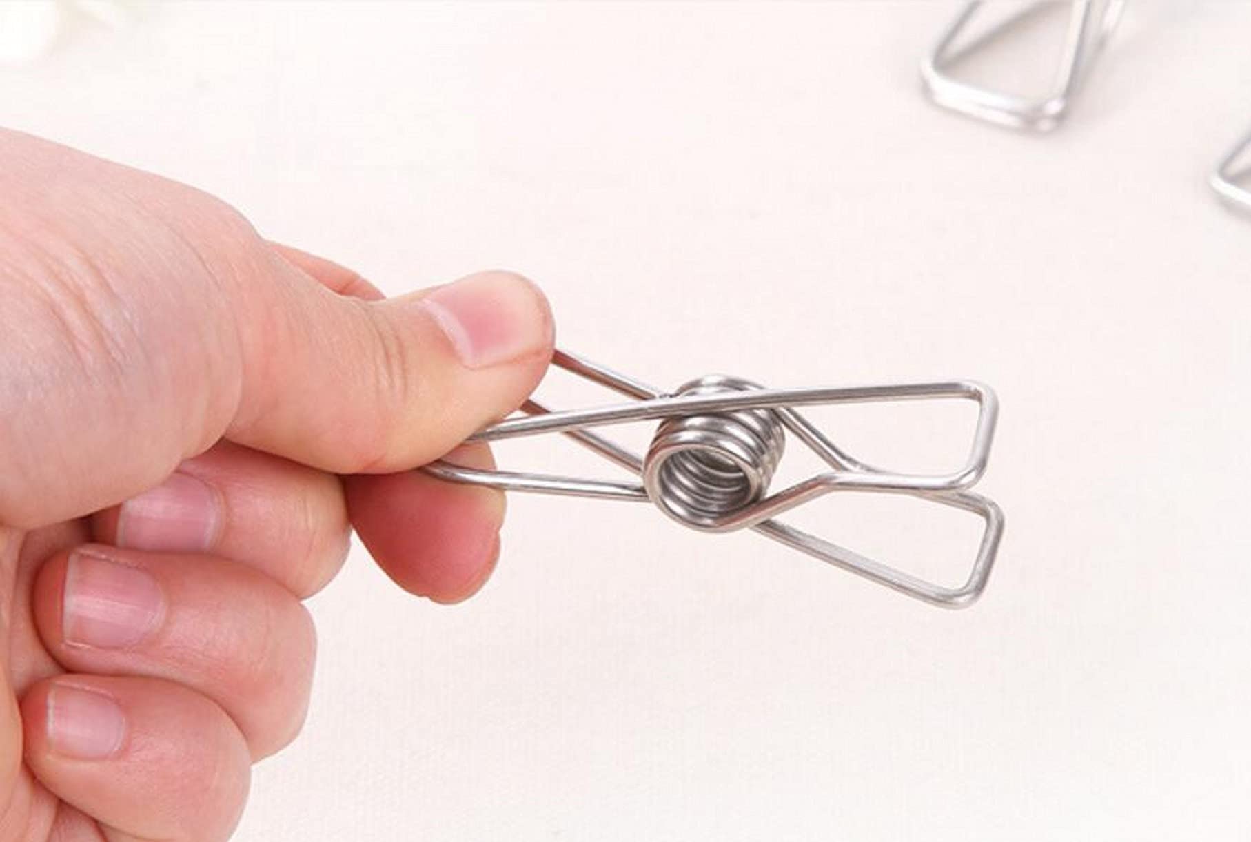 Pinzas de acero inoxidable, clips de resorte de metal, clips universales para colgar en oficinas, cocinas y baños, 5 cm, paquete de 100