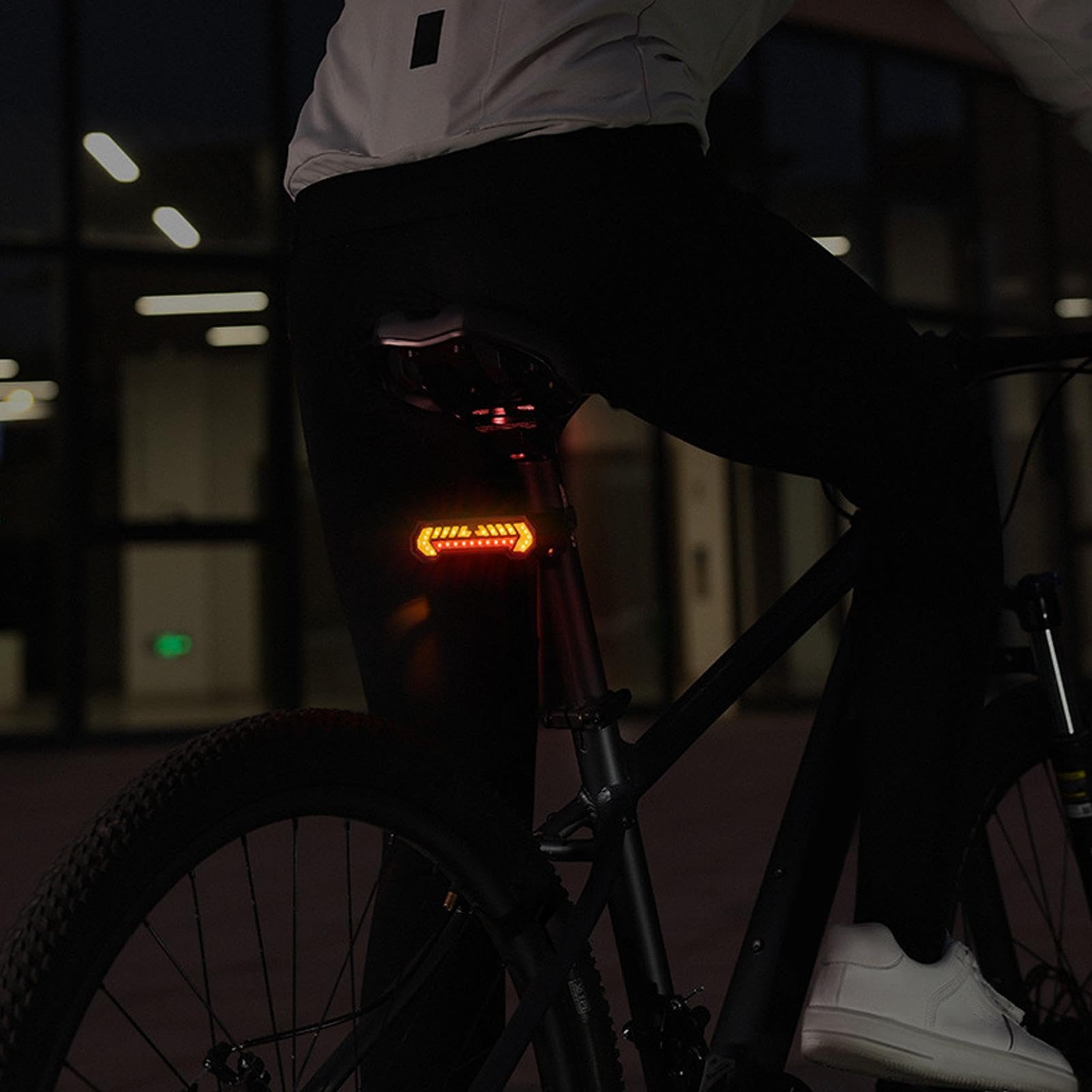 Lampe De Stop Vélo Feu Arrière Vélo À LED Sans Fil Télécommandé