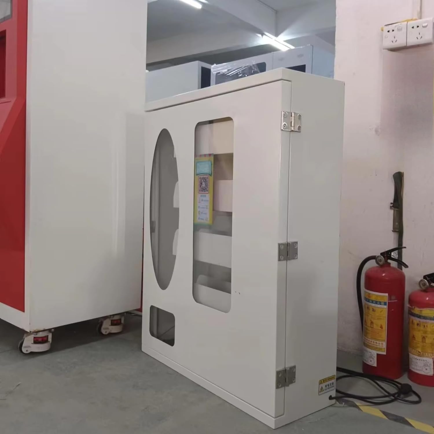 Mini Combo Vending Machine with Temp Control & Card Reader - Automatic Snack & Coffee Dispenser for Commercial Use in Universities, Malls & Offices