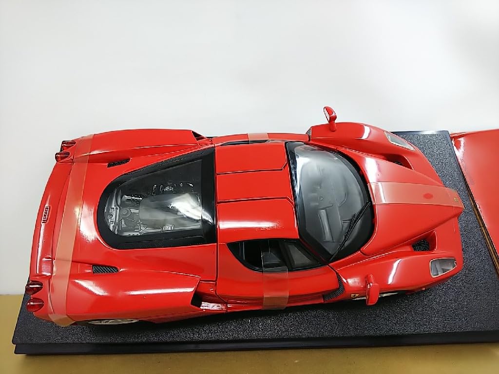Amazon | □ 1/18 Enzo Ferrari レッド エンツォ・フェラーリ ダイ 