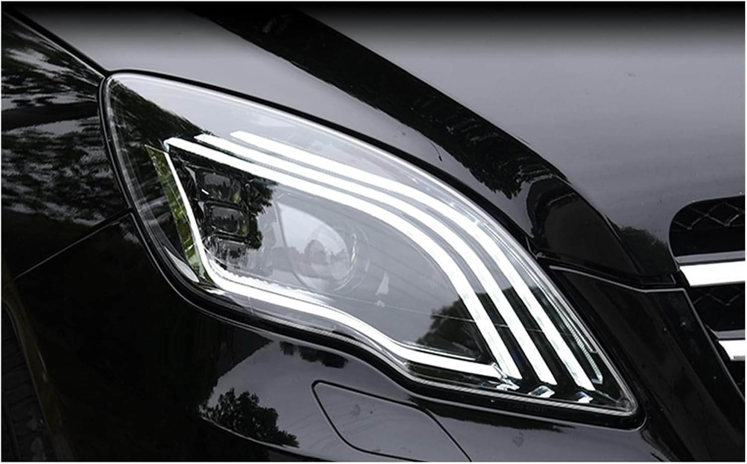 Accessories Car Lamp Compatible with W251 R Class 2010-2017 R300 R350 R400 R500 LED Auto Headlights Assembly Upgrade Compatible with Maybach Design Facelift(Left one side)