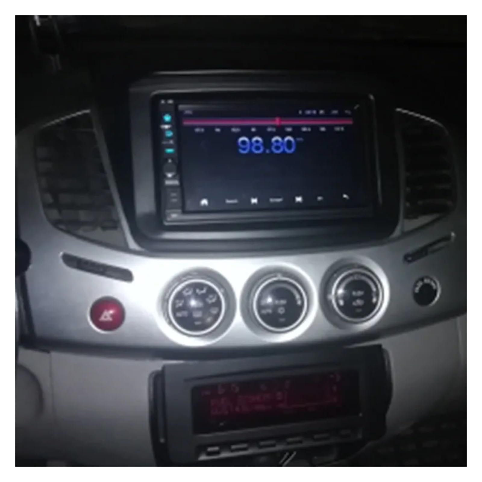 Stereo Fitting Kit For Mitsubishi L200 Car Audio Fitting