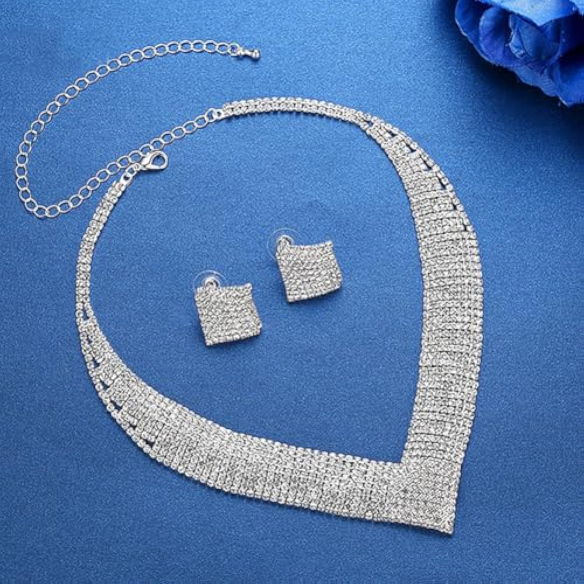 Stylish Crystal Diamond Necklace Set