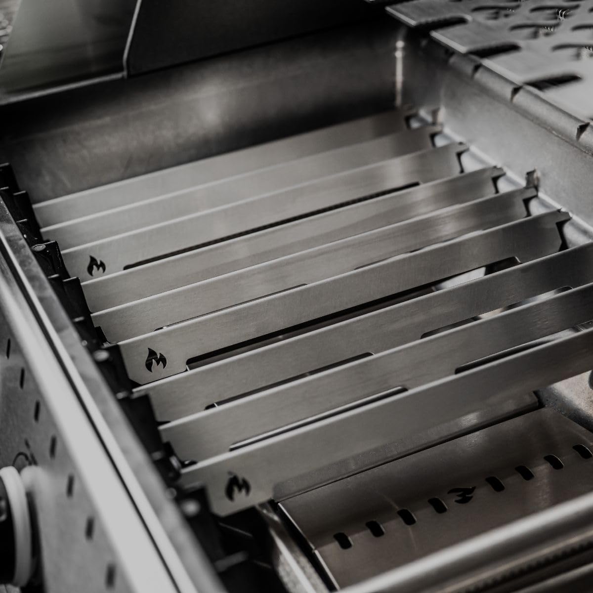 Grillrost.com Das Original Rail aromatique en Acier Inoxydable pour Broil King Baron et Crown - Extra Fort 1,5mm (1 pc - Commander la quantité nécessaire)