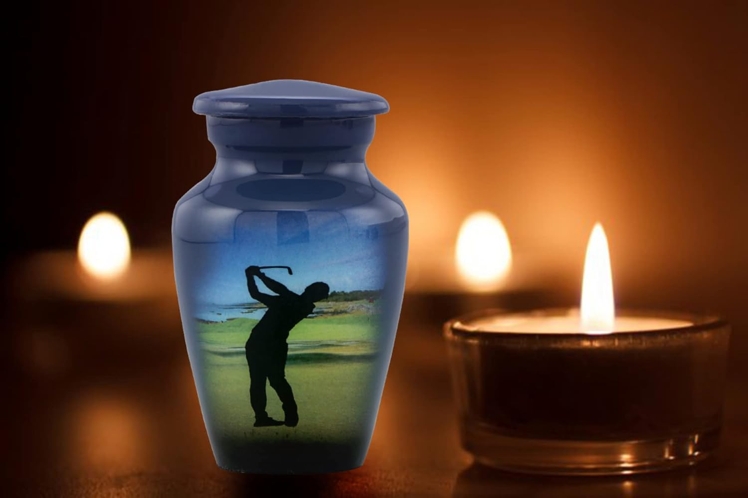 Golf Keepsake Urn - Golfer Mini Urn for Ashes - Classic Golfer Sharing Urns - Golf Token Urn - Miniature Urn with Bag (Keepsake)