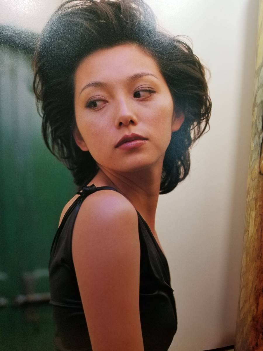 Amazon.co.jp: SEXY 本上まなみ写真集 奥 舜 宅配