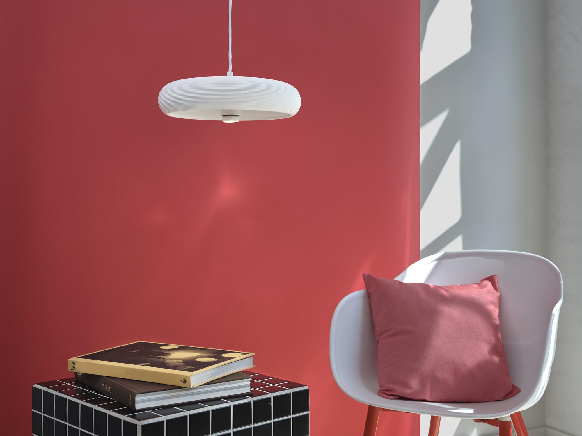 OSRAM Flat Lamp, lámpara LED ultra-compacta y plana con casquillo E27,