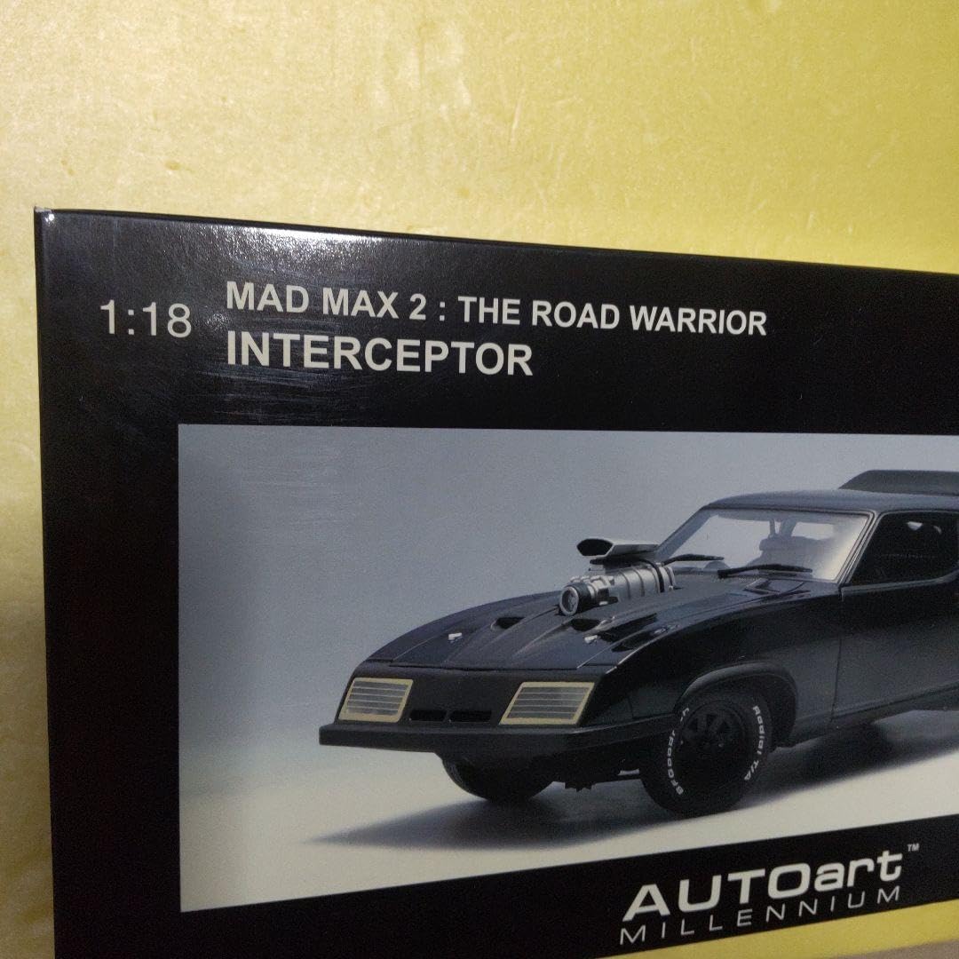 Amazon.co.jp: AUTOart マッドマックス2 インターセプター 1 18