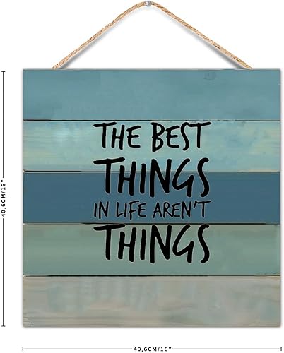 Vista 2 de Letrero de madera de estilo rústico de 16 x 16 pulgadas, con citas inspiradoras de las mejores cosas de la vida no son cosas, placa de madera