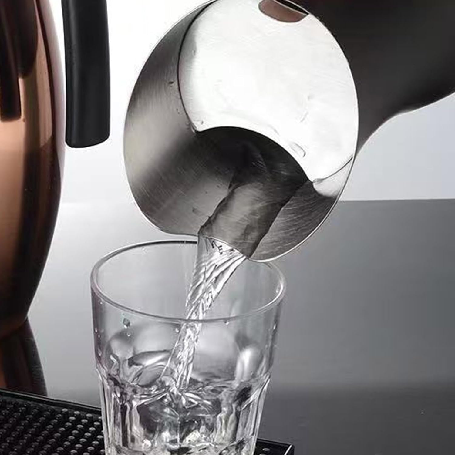 コールドドリンクピッチャーステンレス鋼ウォーターポットウォーターケトルホームホテルサービングツールハンドル付き耐久飲酒